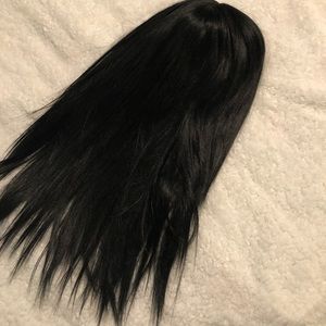 Long 22” black wig